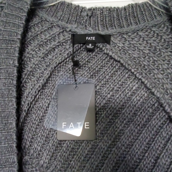 NWT CHARCOAL GRAY KNIT SWEATER - Picture 2 of 3